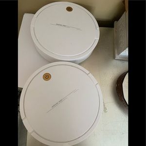 Other - Bundle of two sweeping robots Other - Bundle of two sweeping robots